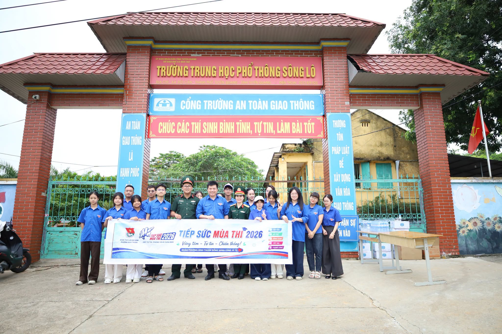 TIẾP SỨC MÙA THI